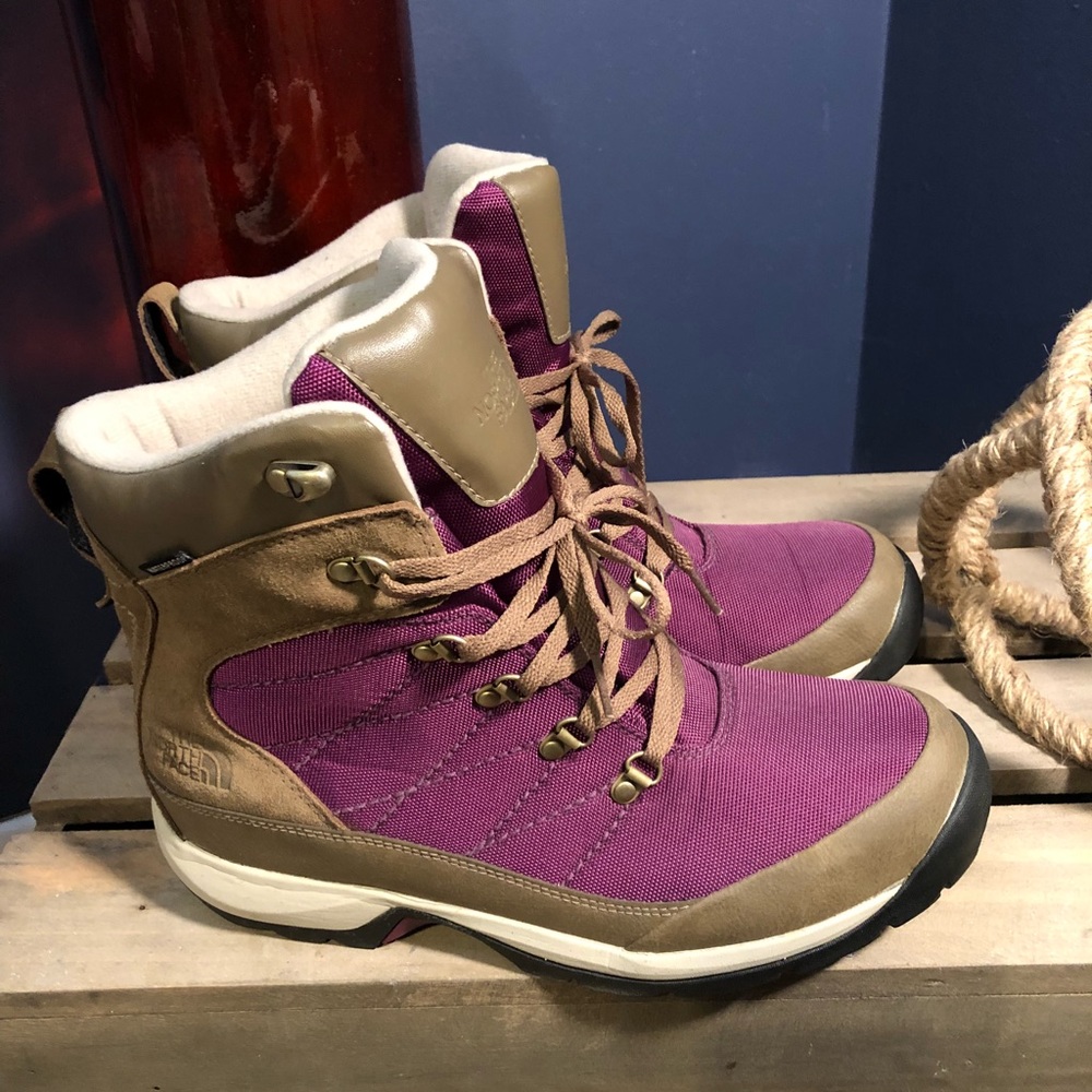 The North Face snow/winter boots